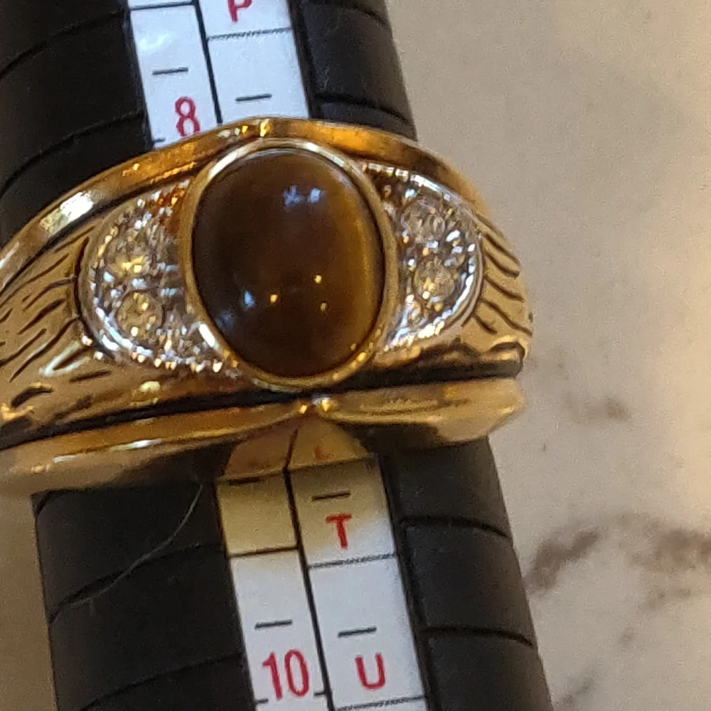 Men's 18 K HGE Tigers Eye Ring.